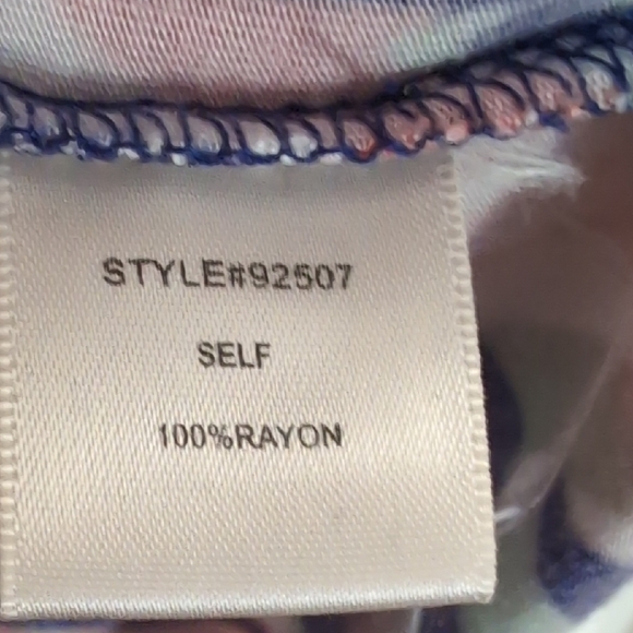 Colorful Chevron Pattern Dress - Picture 3 of 7